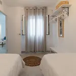 Precioso Junto Al Palacio De Orive